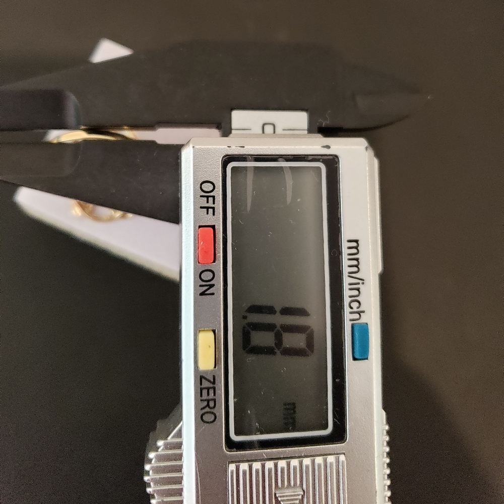 10kt Gold Initial R Ring - Picture 5 of 11